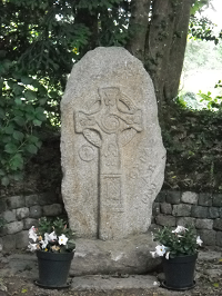 stele celtique saint compars